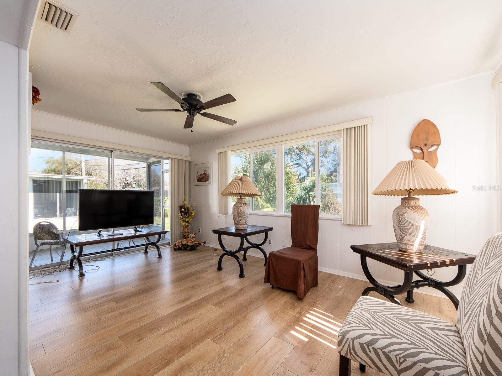 8623 140TH WAY, SEMINOLE, FL, 33776