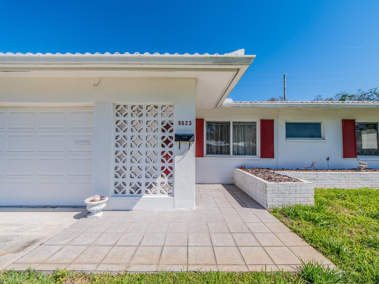 8623 140TH WAY, SEMINOLE, FL, 33776