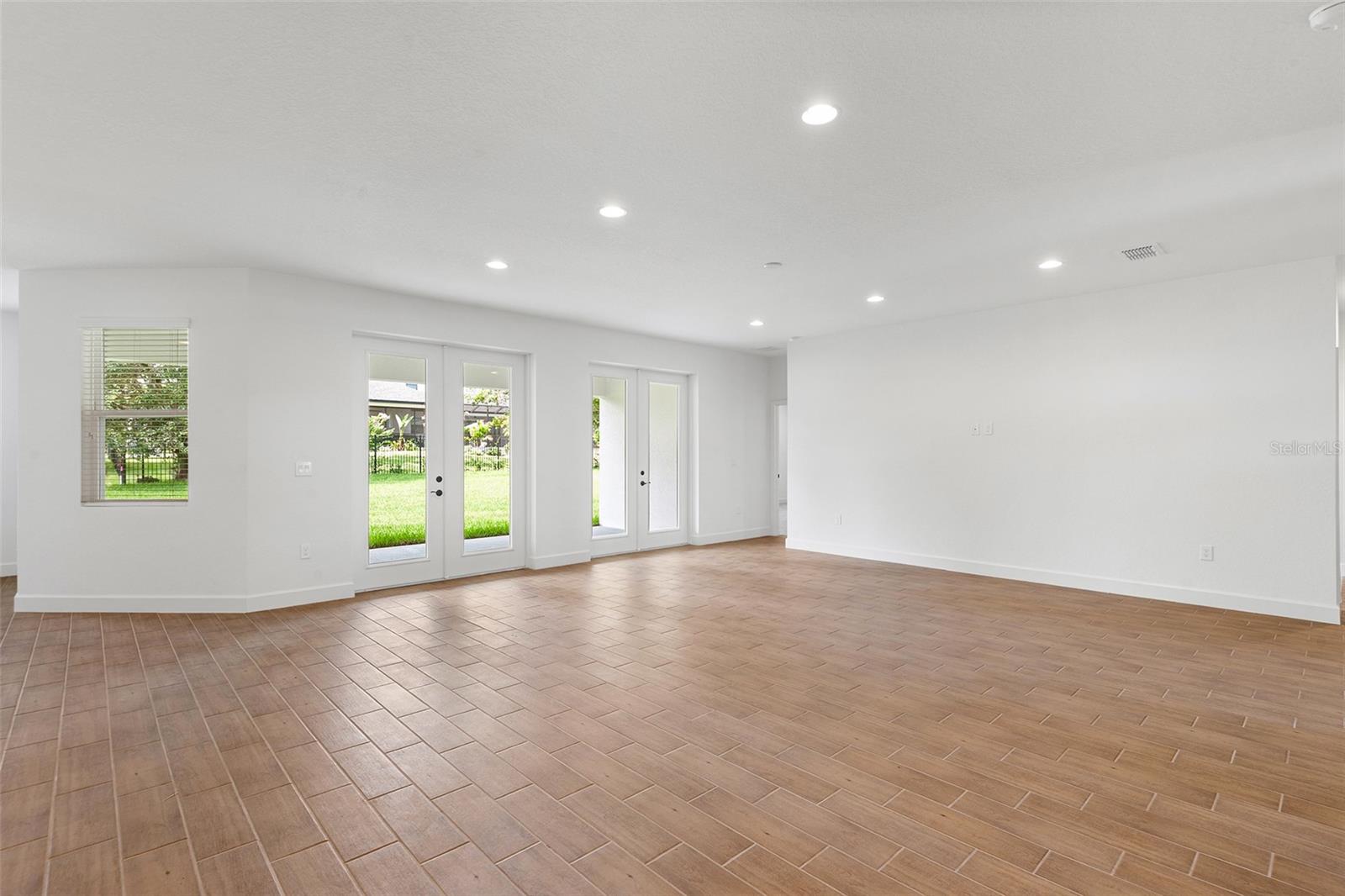 2569 ROGERS RD, LAKELAND, FL, 33812