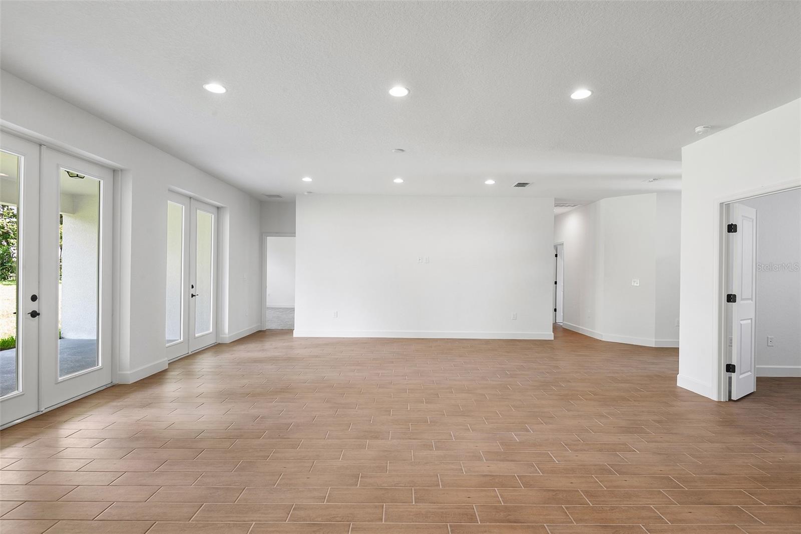 2569 ROGERS RD, LAKELAND, FL, 33812