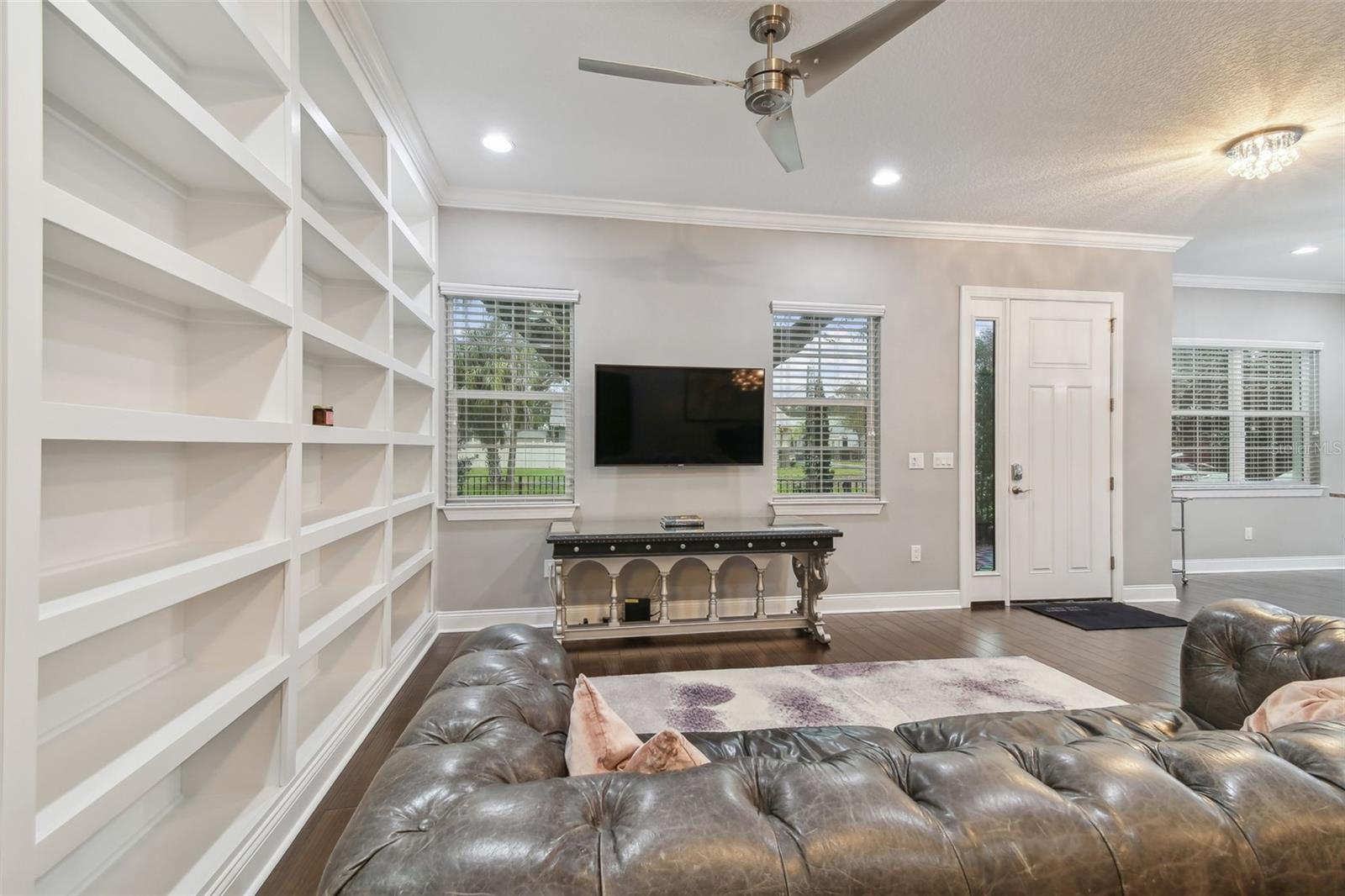 401 S MELVILLE AVE, TAMPA, FL, 33606