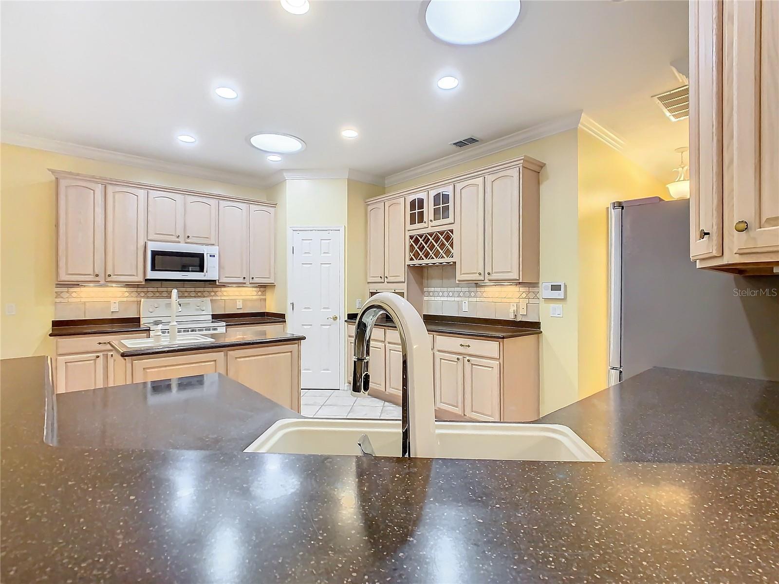 100 VENTANA DR, KISSIMMEE, FL, 34759