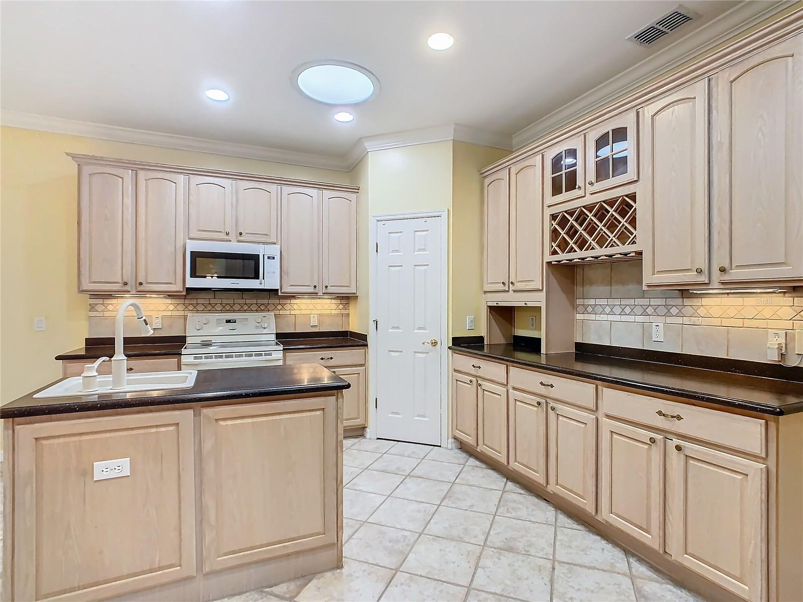 100 VENTANA DR, KISSIMMEE, FL, 34759