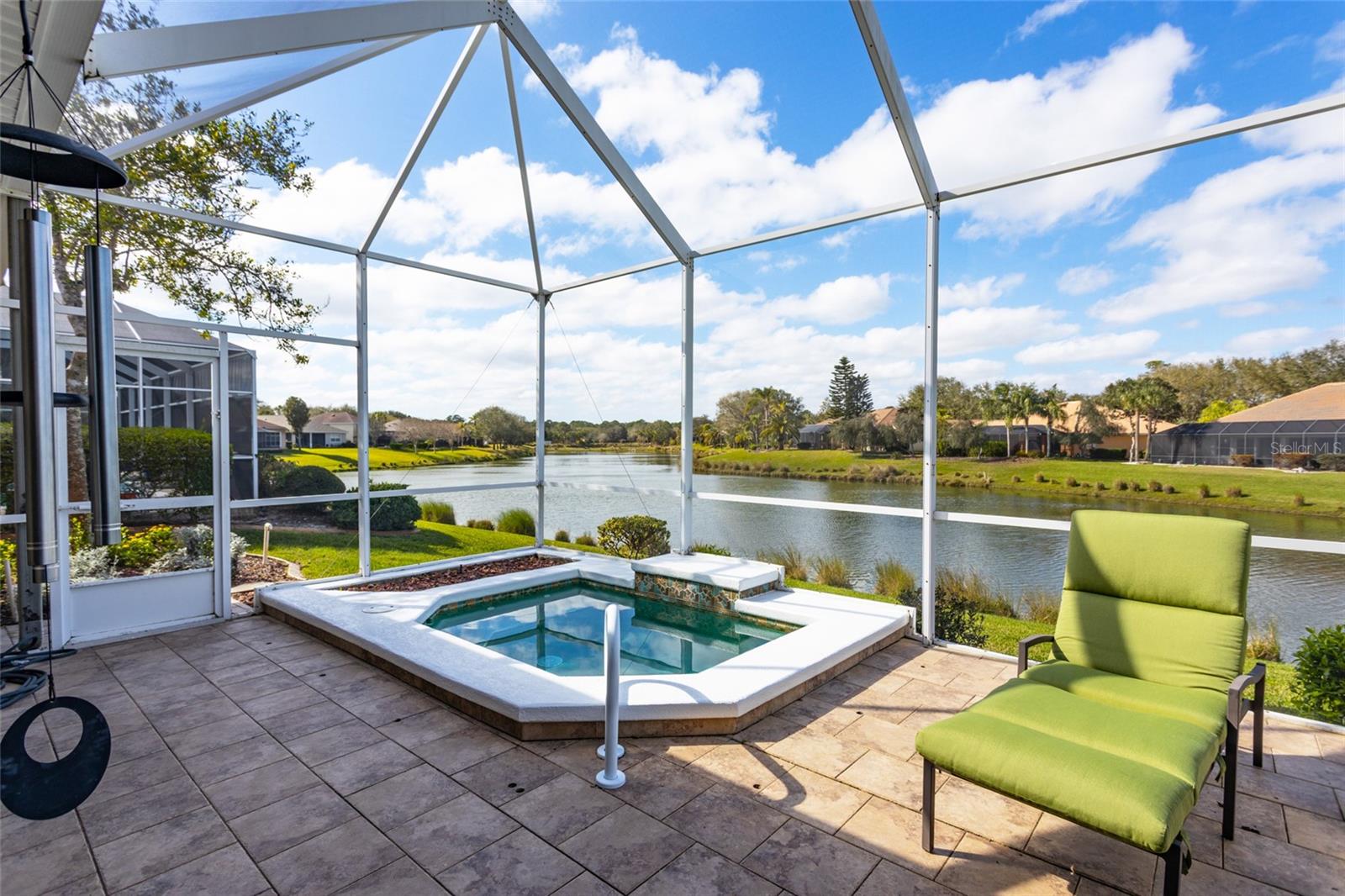 99 SOUTHLAKE DR, PALM COAST, FL, 32137