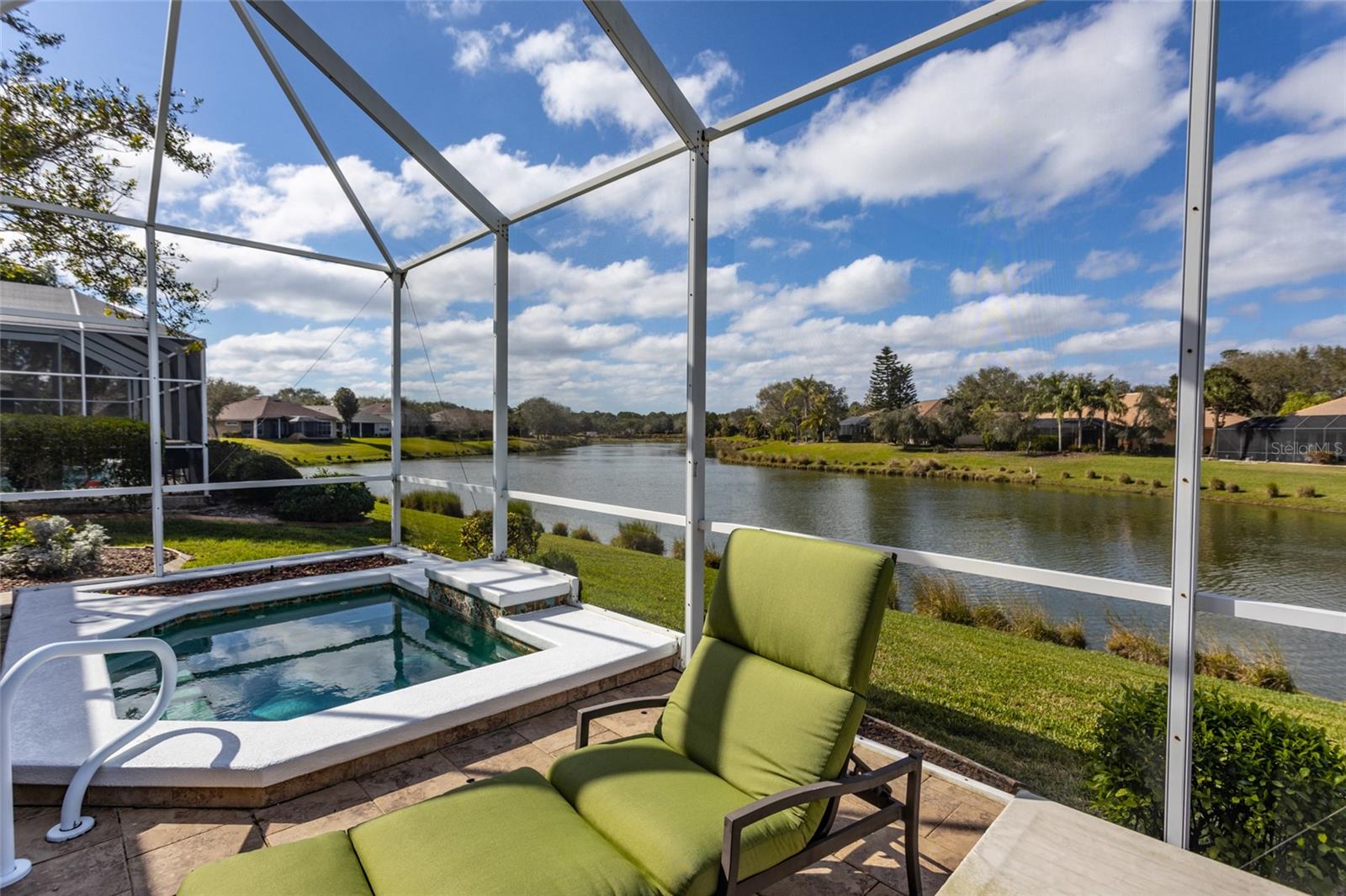99 SOUTHLAKE DR, PALM COAST, FL, 32137