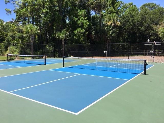 99 SOUTHLAKE DR, PALM COAST, FL, 32137