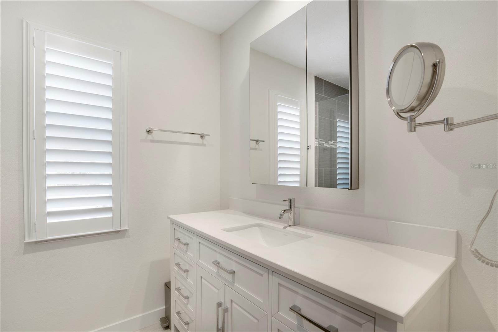 329 AVENIDA LEONA, SARASOTA, FL, 34242