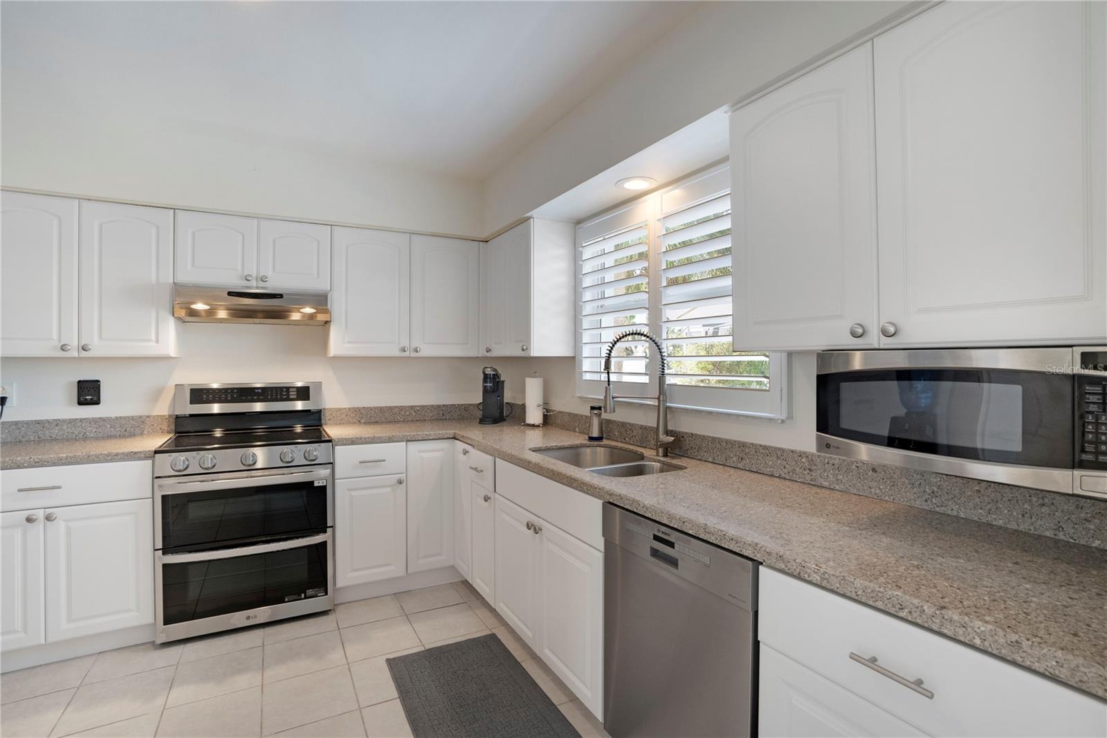 329 AVENIDA LEONA, SARASOTA, FL, 34242