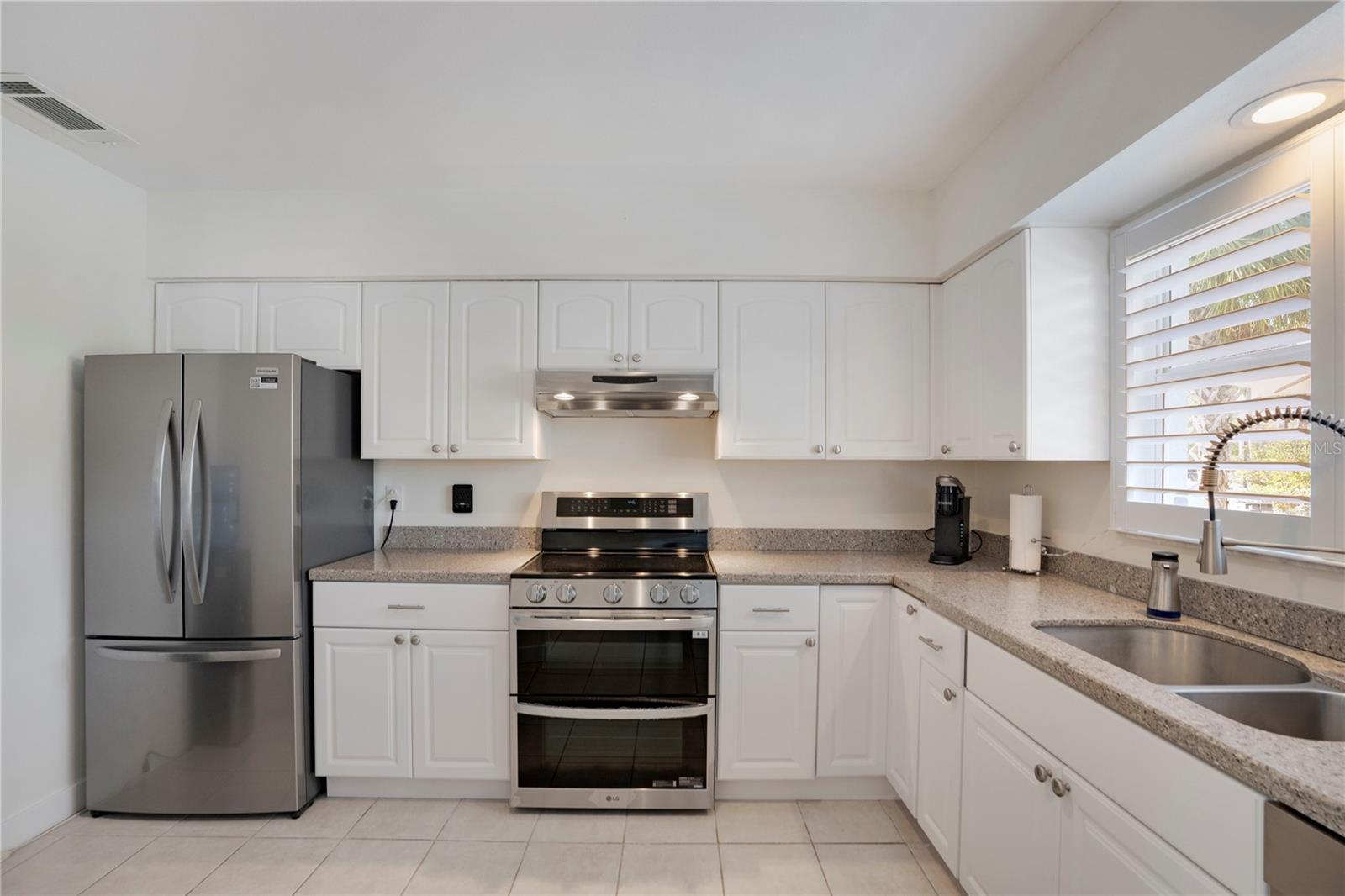 329 AVENIDA LEONA, SARASOTA, FL, 34242