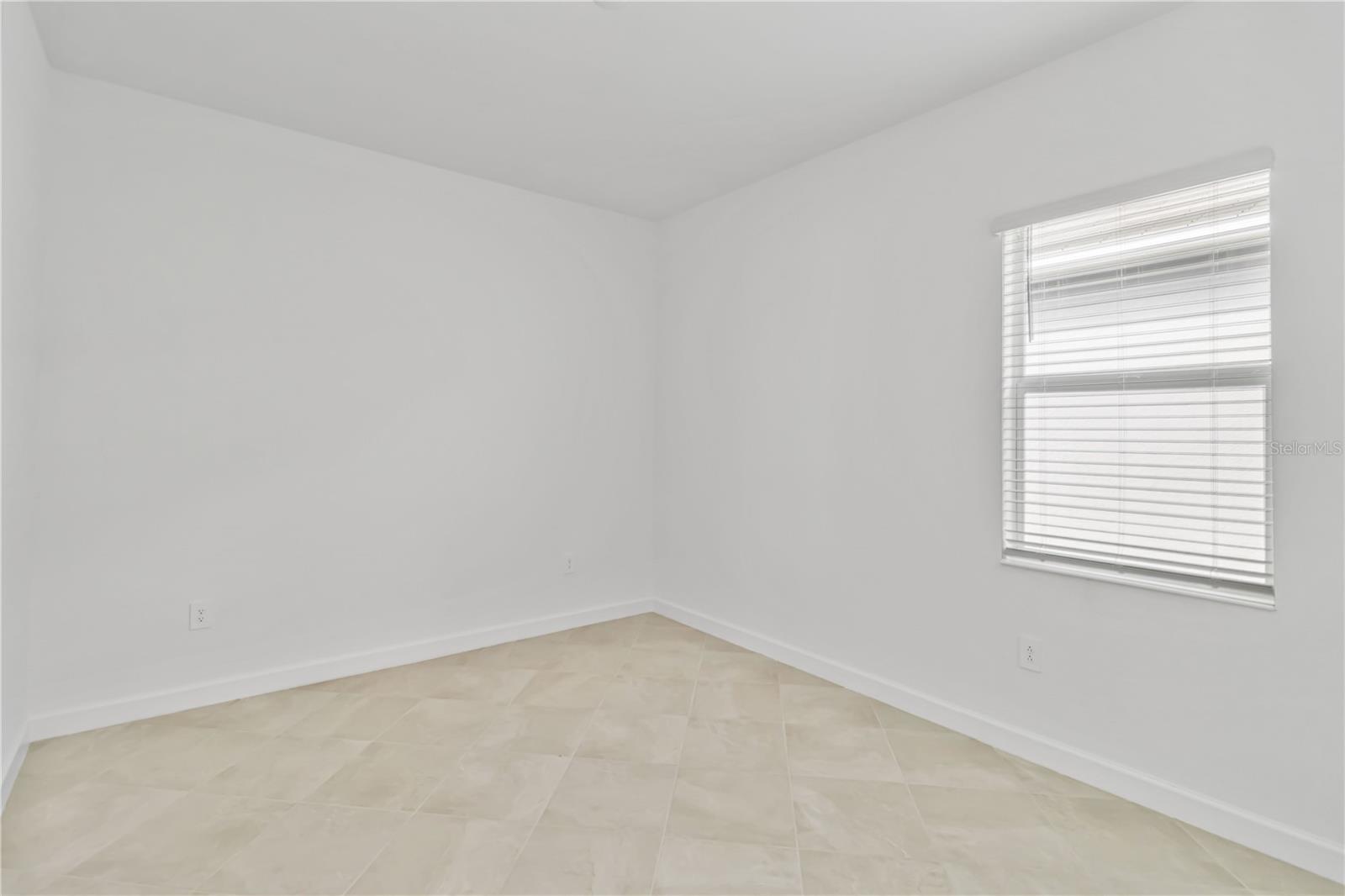 8562 SHORE LAKE DR, ENGLEWOOD, FL, 34224