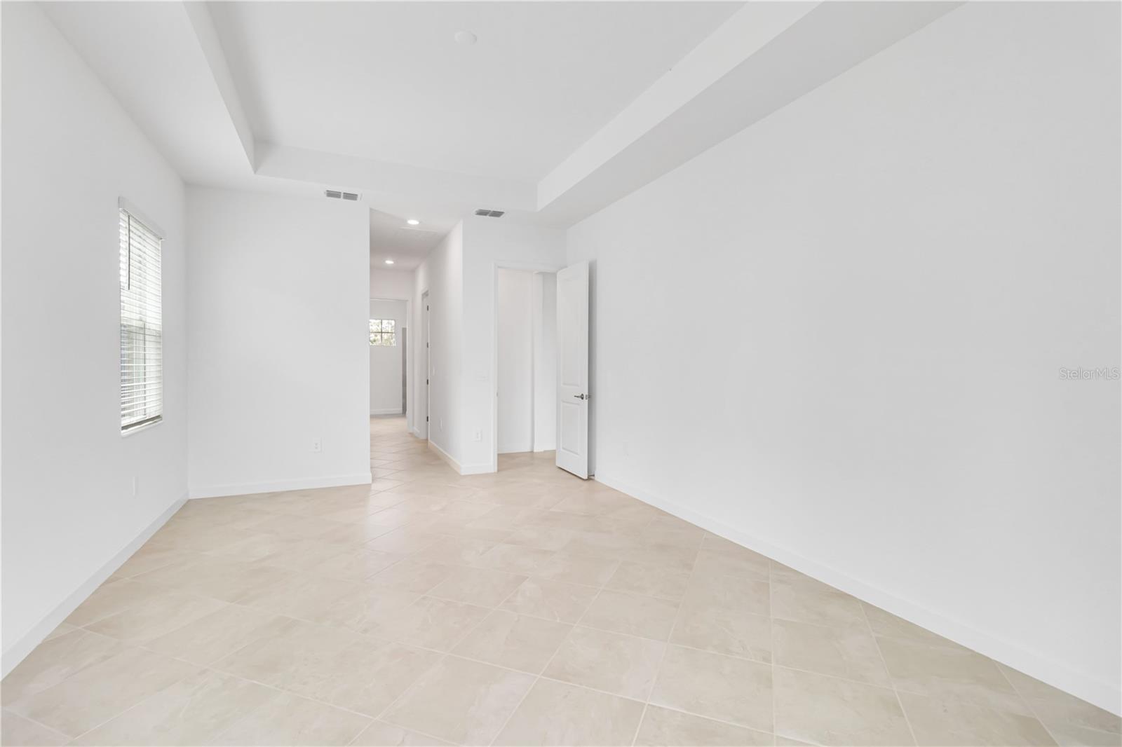 8562 SHORE LAKE DR, ENGLEWOOD, FL, 34224