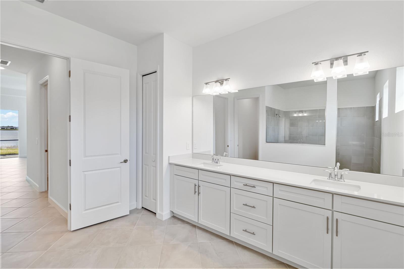 8562 SHORE LAKE DR, ENGLEWOOD, FL, 34224