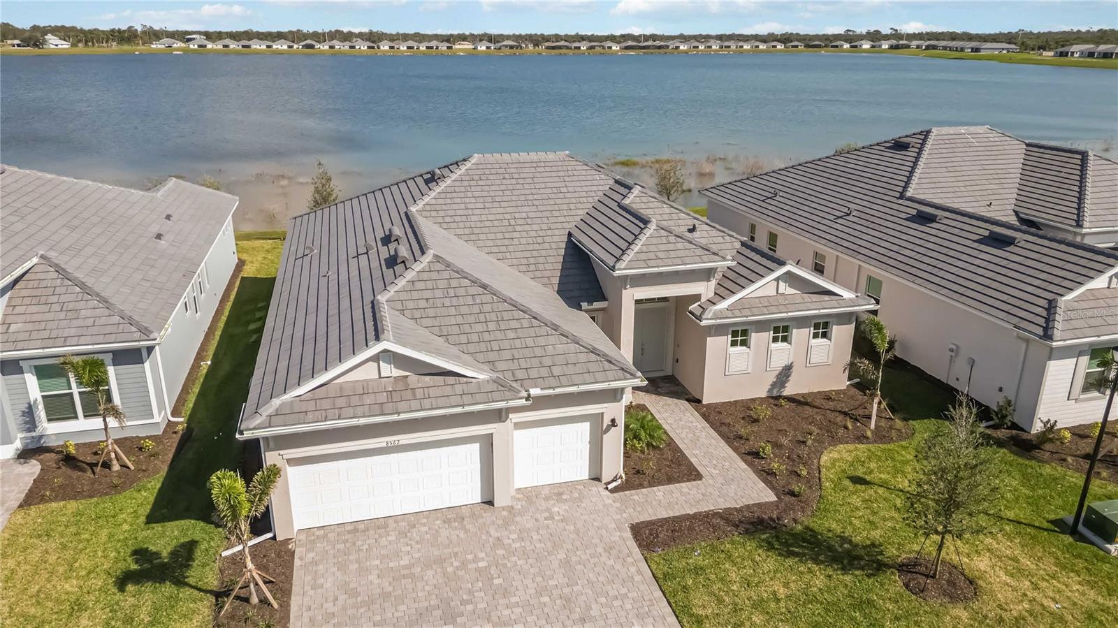 8562 SHORE LAKE DR, ENGLEWOOD, FL, 34224