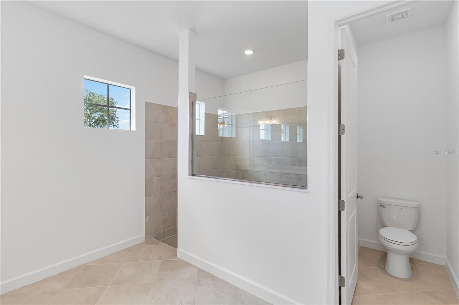 8562 SHORE LAKE DR, ENGLEWOOD, FL, 34224