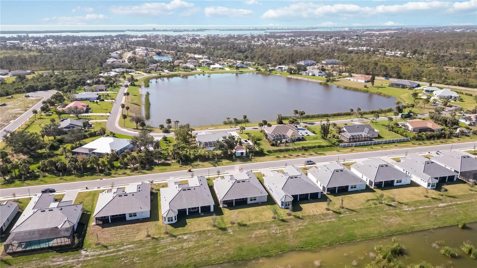 8562 SHORE LAKE DR, ENGLEWOOD, FL, 34224