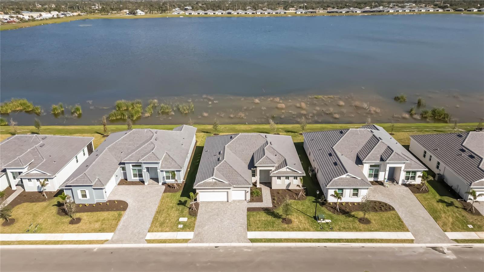 8562 SHORE LAKE DR, ENGLEWOOD, FL, 34224