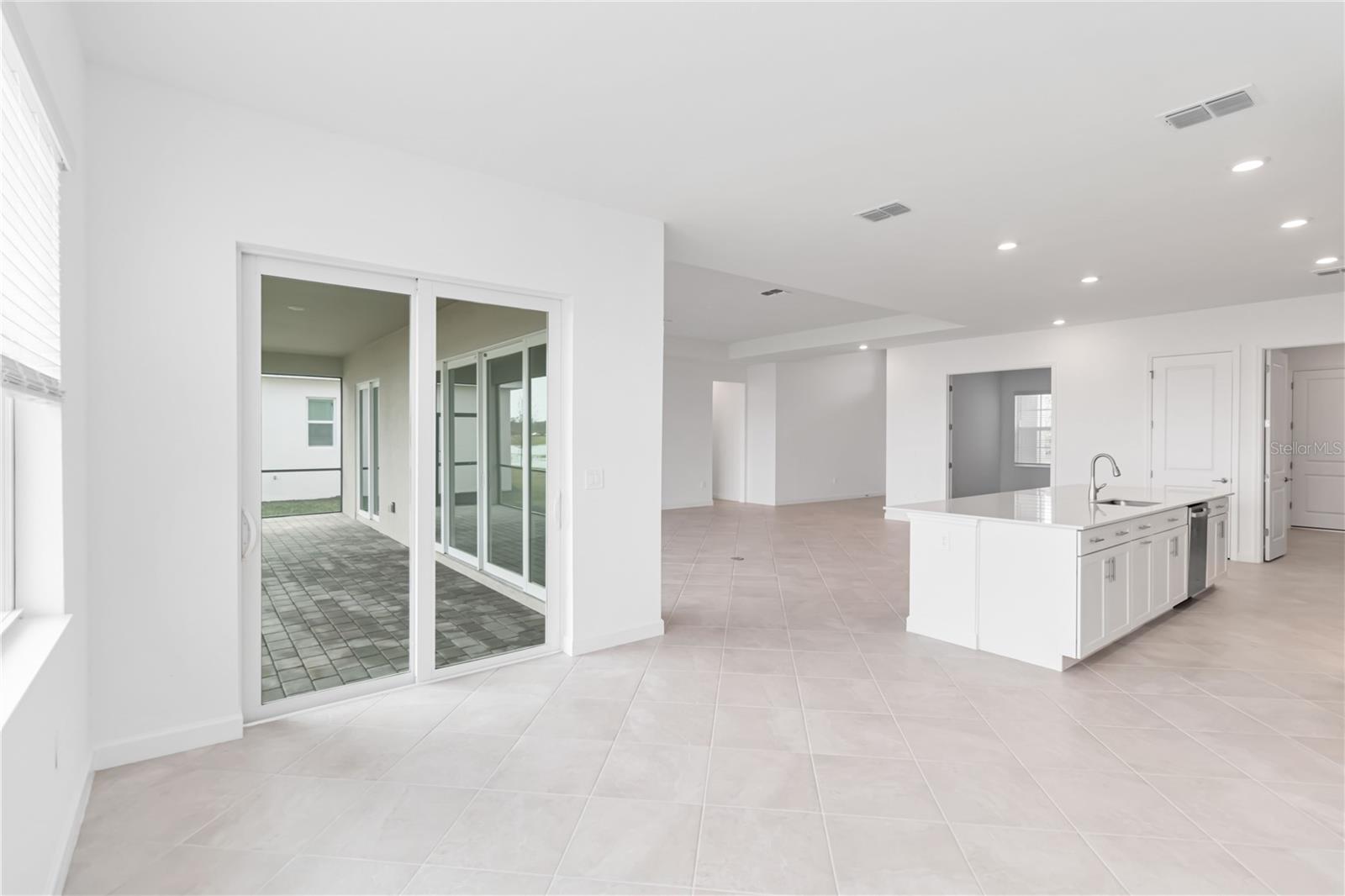 8562 SHORE LAKE DR, ENGLEWOOD, FL, 34224