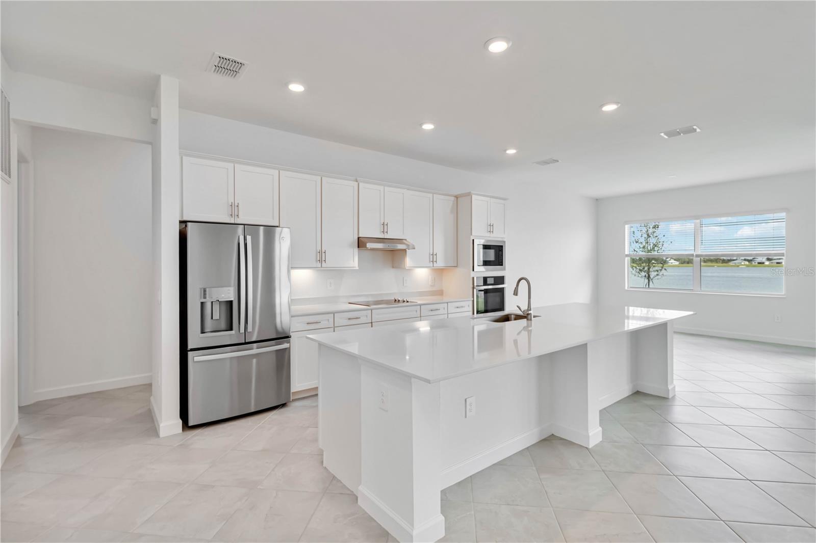 8562 SHORE LAKE DR, ENGLEWOOD, FL, 34224