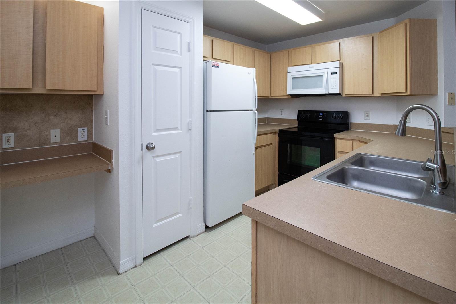 1990 ERVING CIR #207, OCOEE, FL, 34761