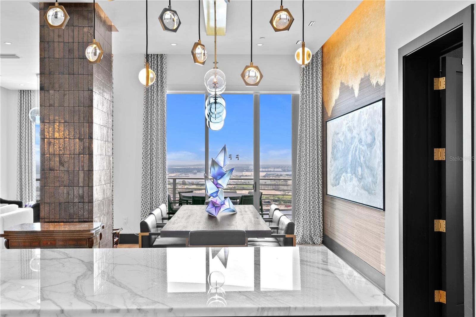 TB8352568 Property Photo