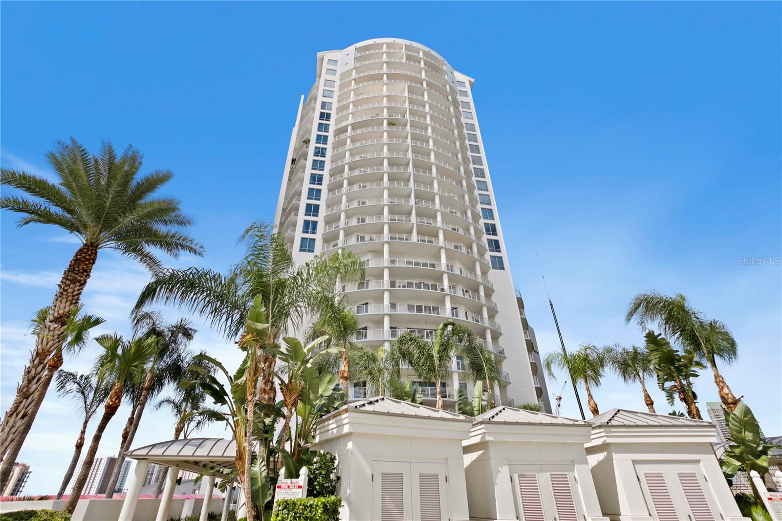 TB8352568 Property Photo