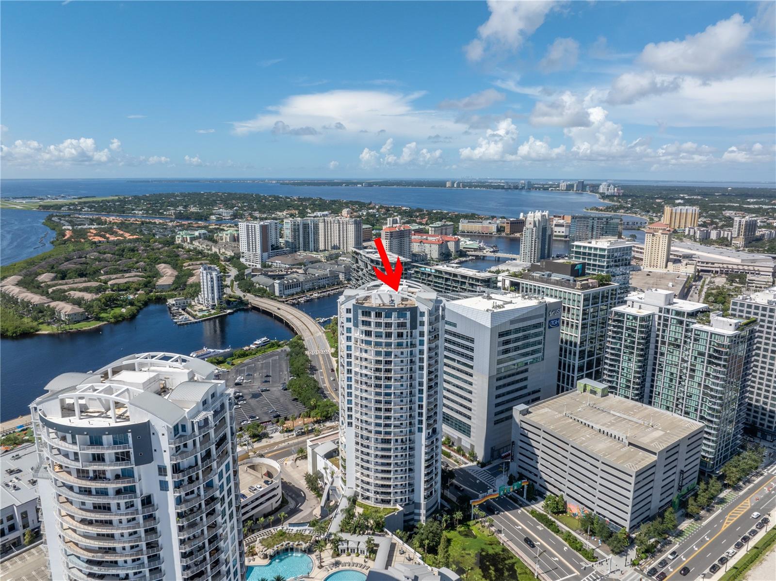 TB8352568 Property Photo