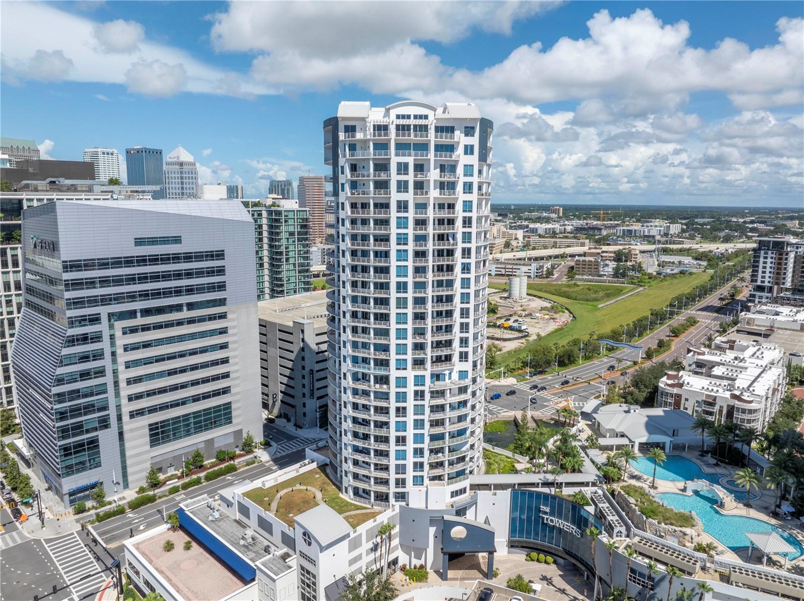 TB8352568 Property Photo