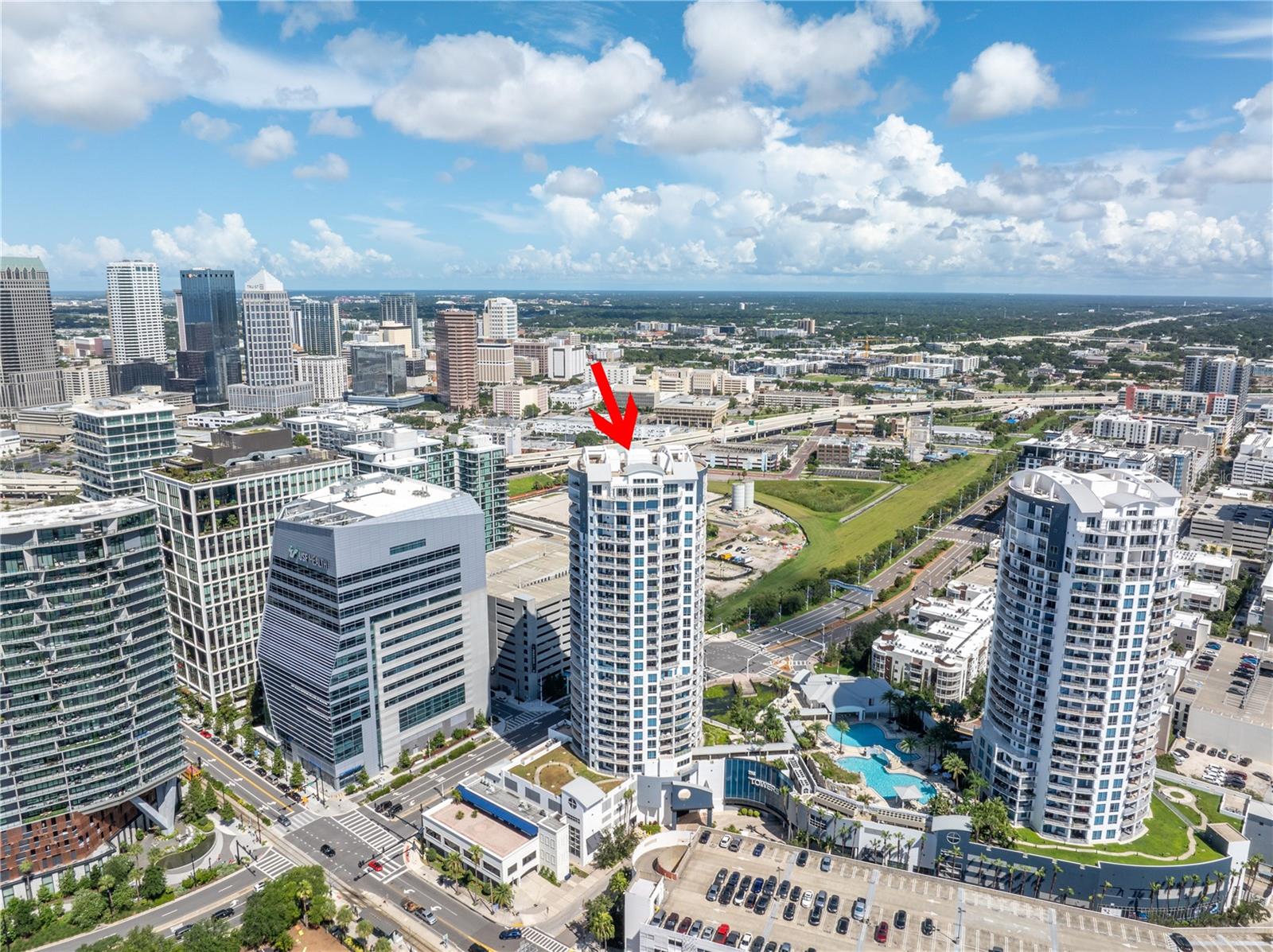 TB8352568 Property Photo