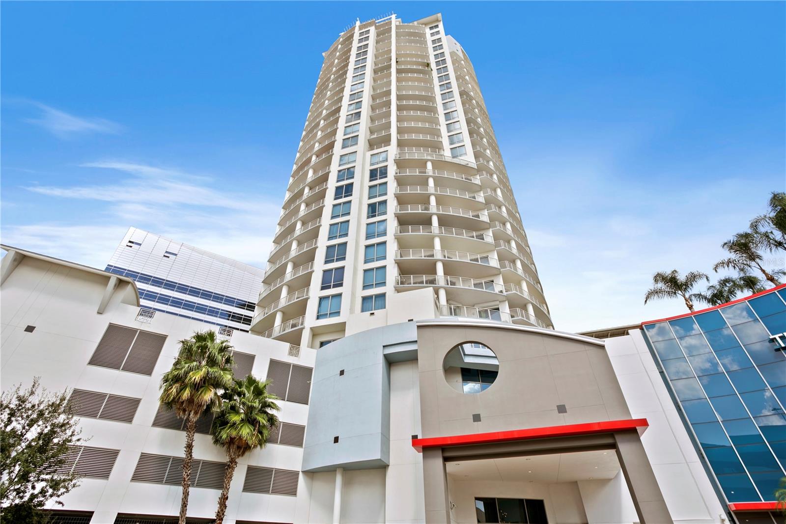 TB8352568 Property Photo