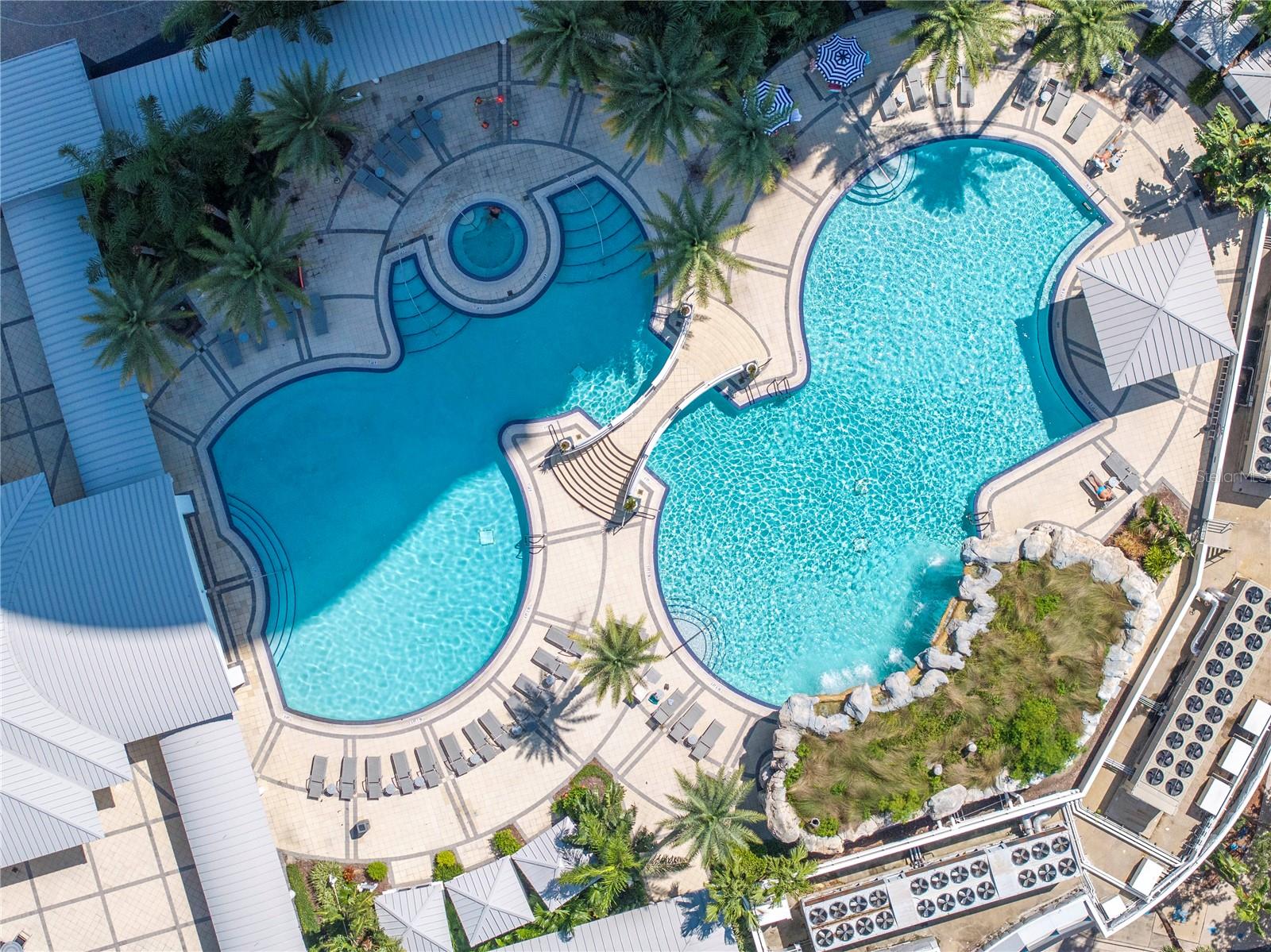 TB8352568 Property Photo