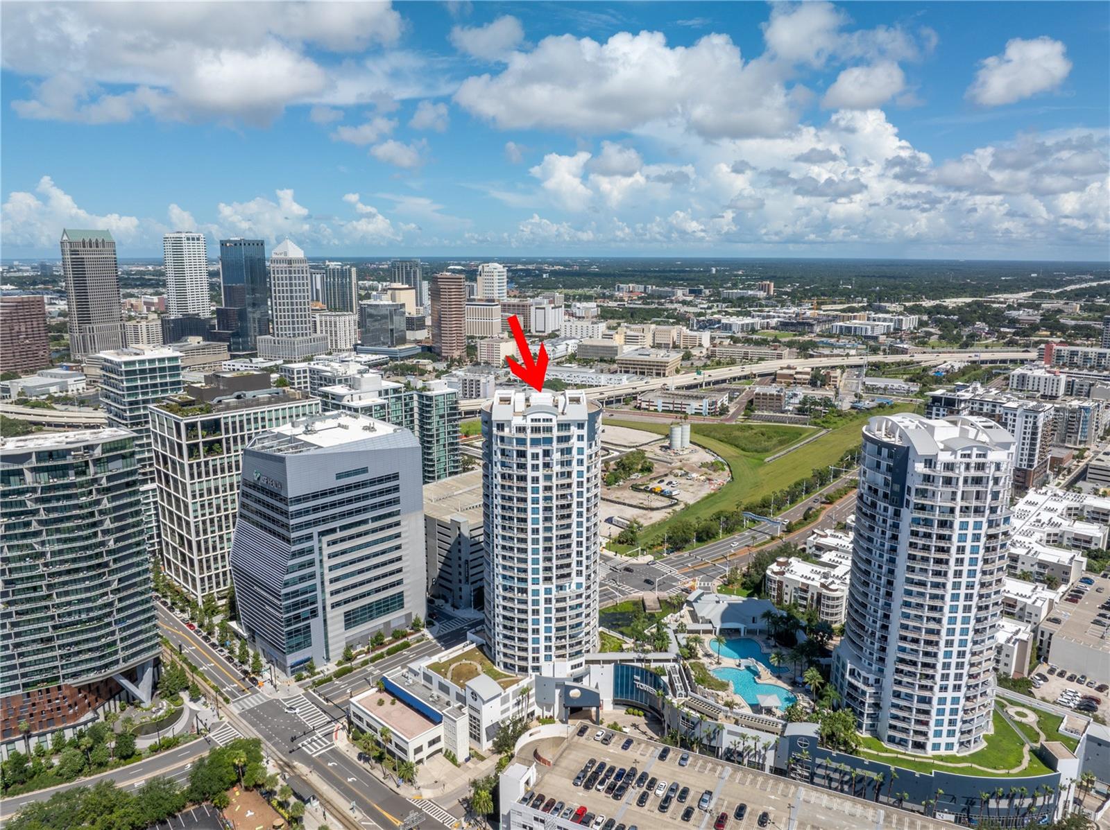 TB8352568 Property Photo