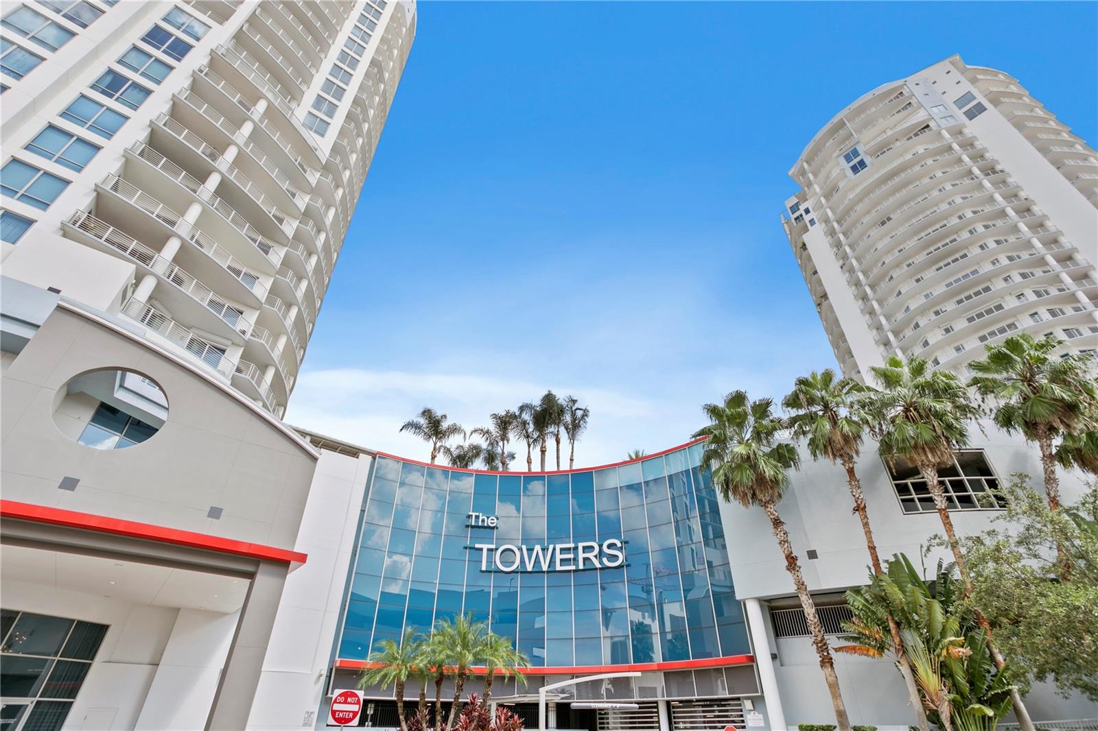 TB8352568 Property Photo