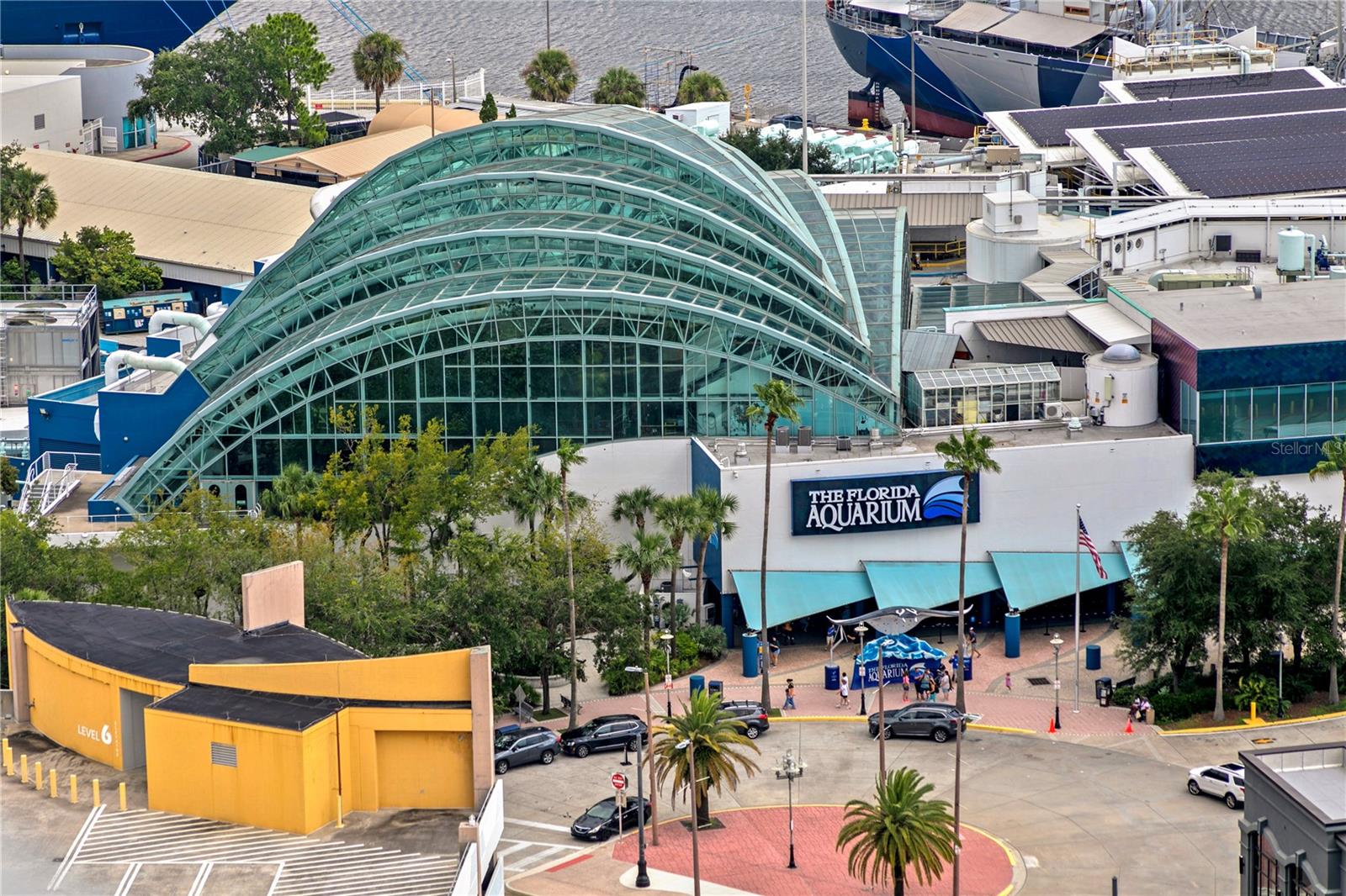 TB8352568 Property Photo