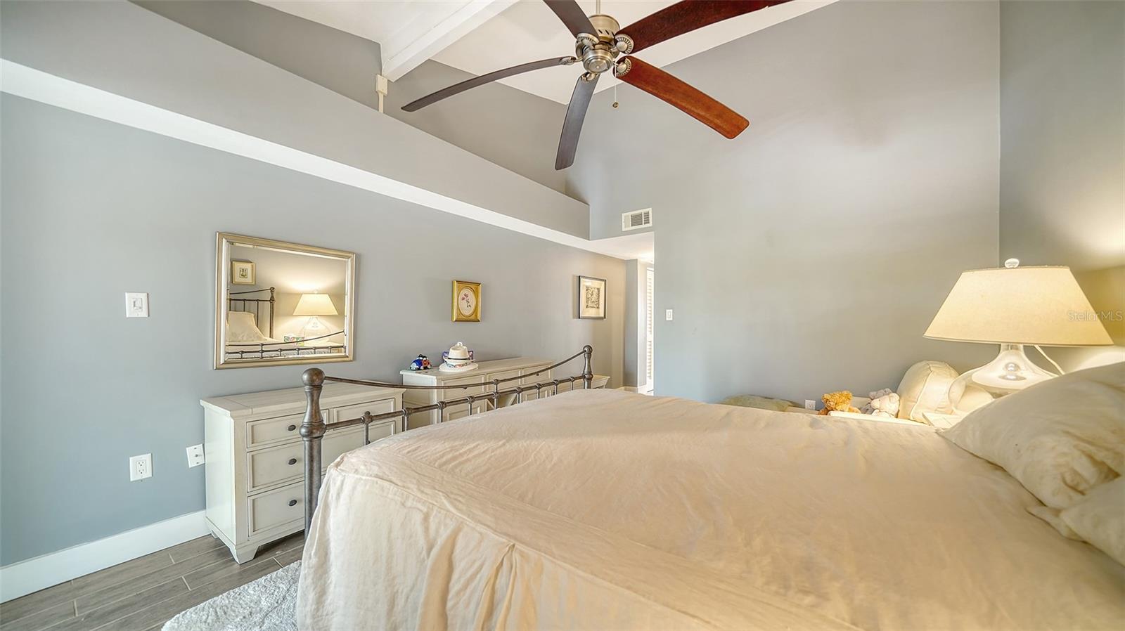 1601 PELICAN POINT DR #HA212, SARASOTA, FL, 34231