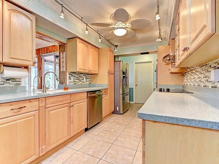 468 CEIL DR, NOKOMIS, FL, 34275