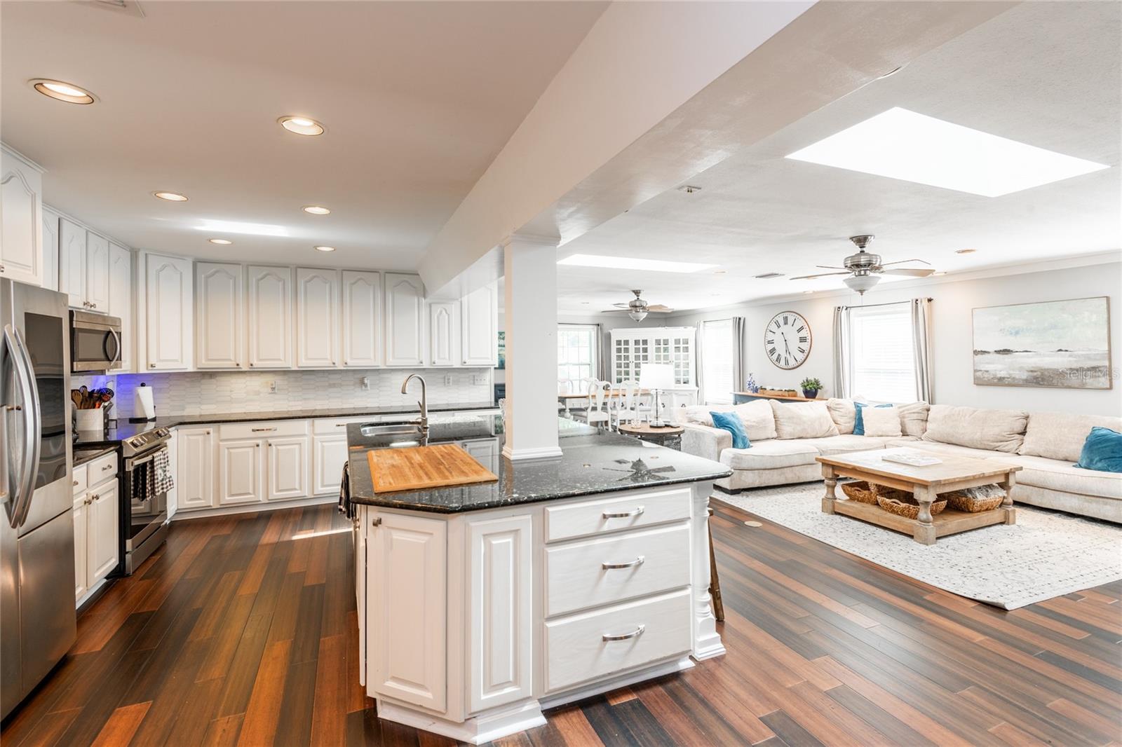 1857 CASTLE WOODS DR, CLEARWATER, FL, 33759