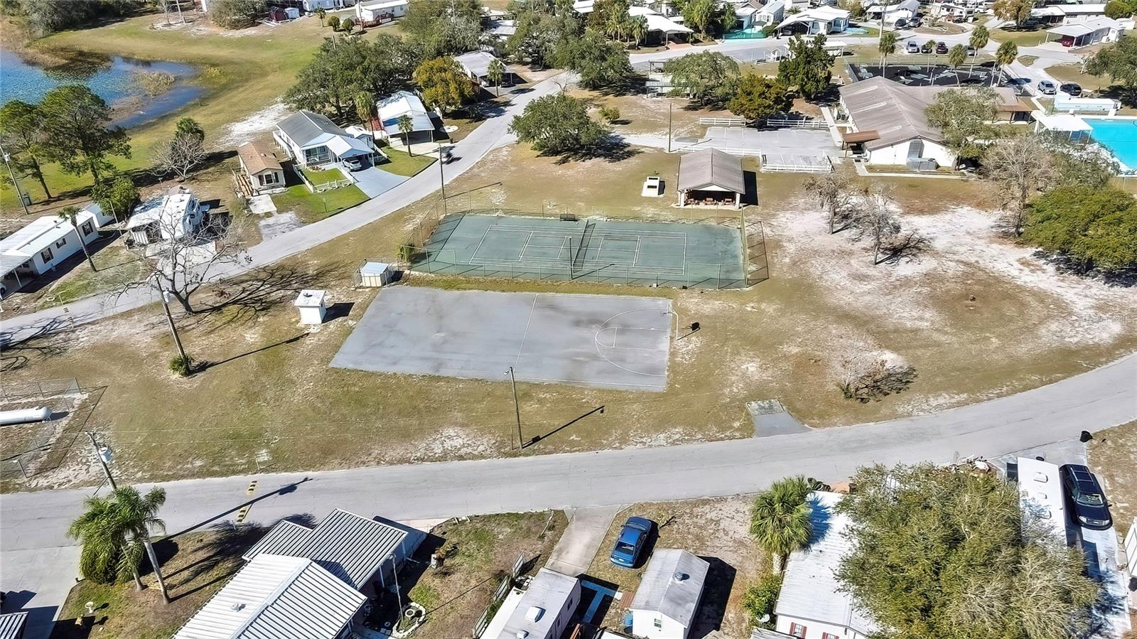 9448 COUGAR DR, WEEKI WACHEE, FL, 34613