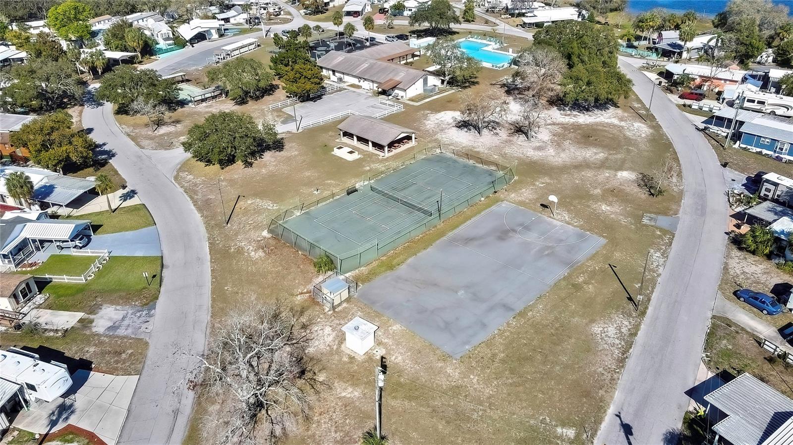 9448 COUGAR DR, WEEKI WACHEE, FL, 34613