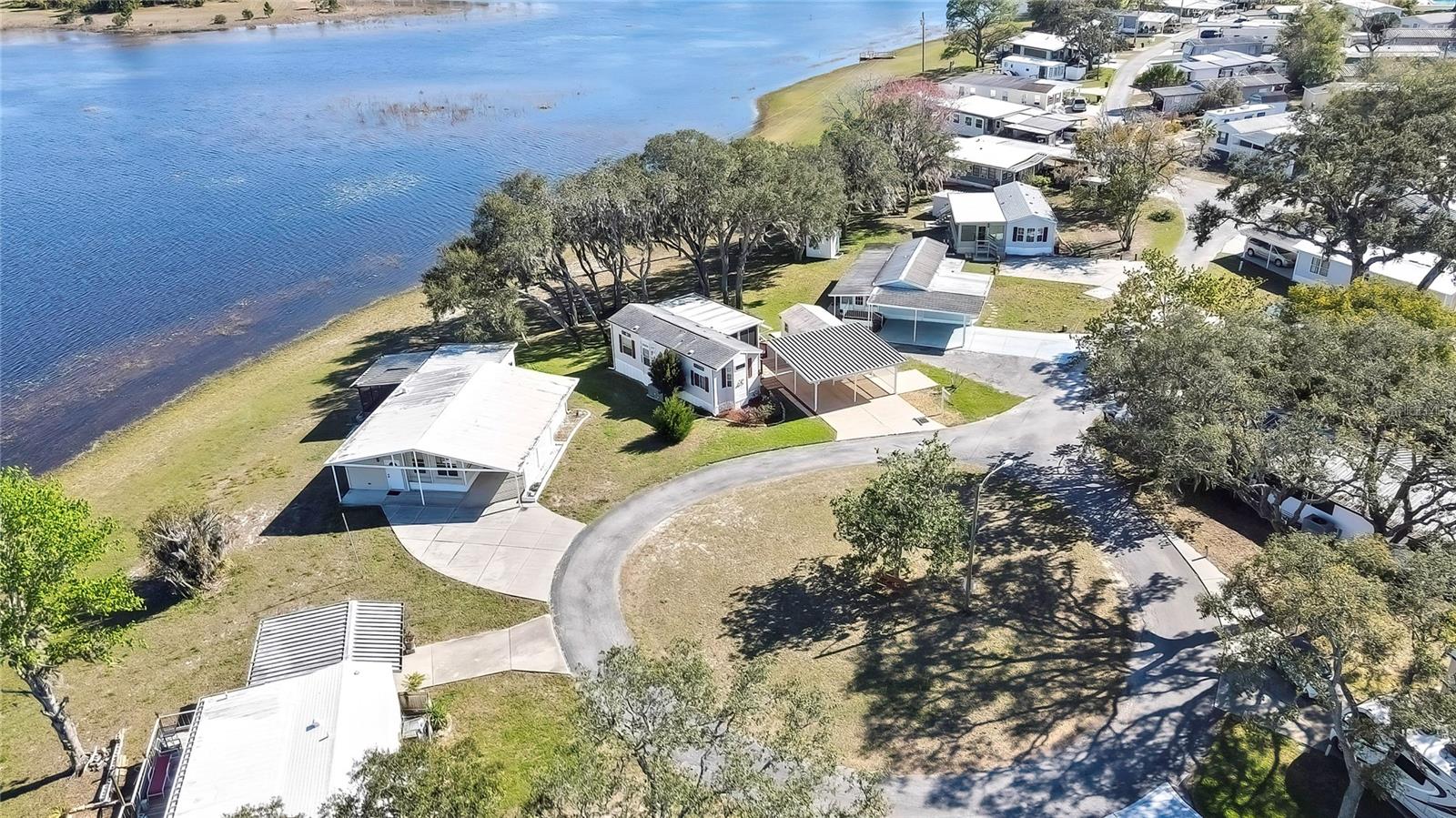 9448 COUGAR DR, WEEKI WACHEE, FL, 34613