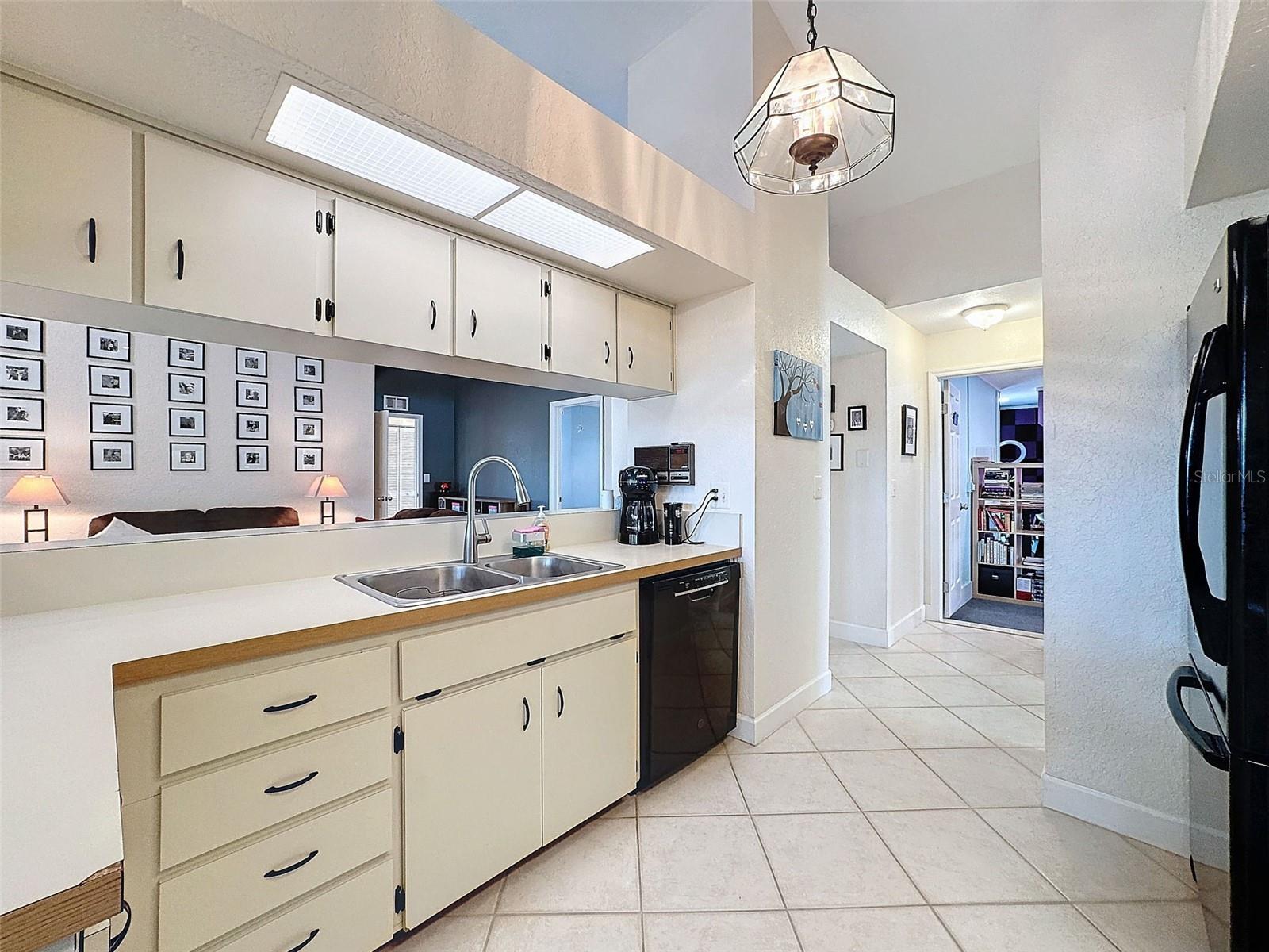 8032 SPRING HILL DR, SPRING HILL, FL, 34606