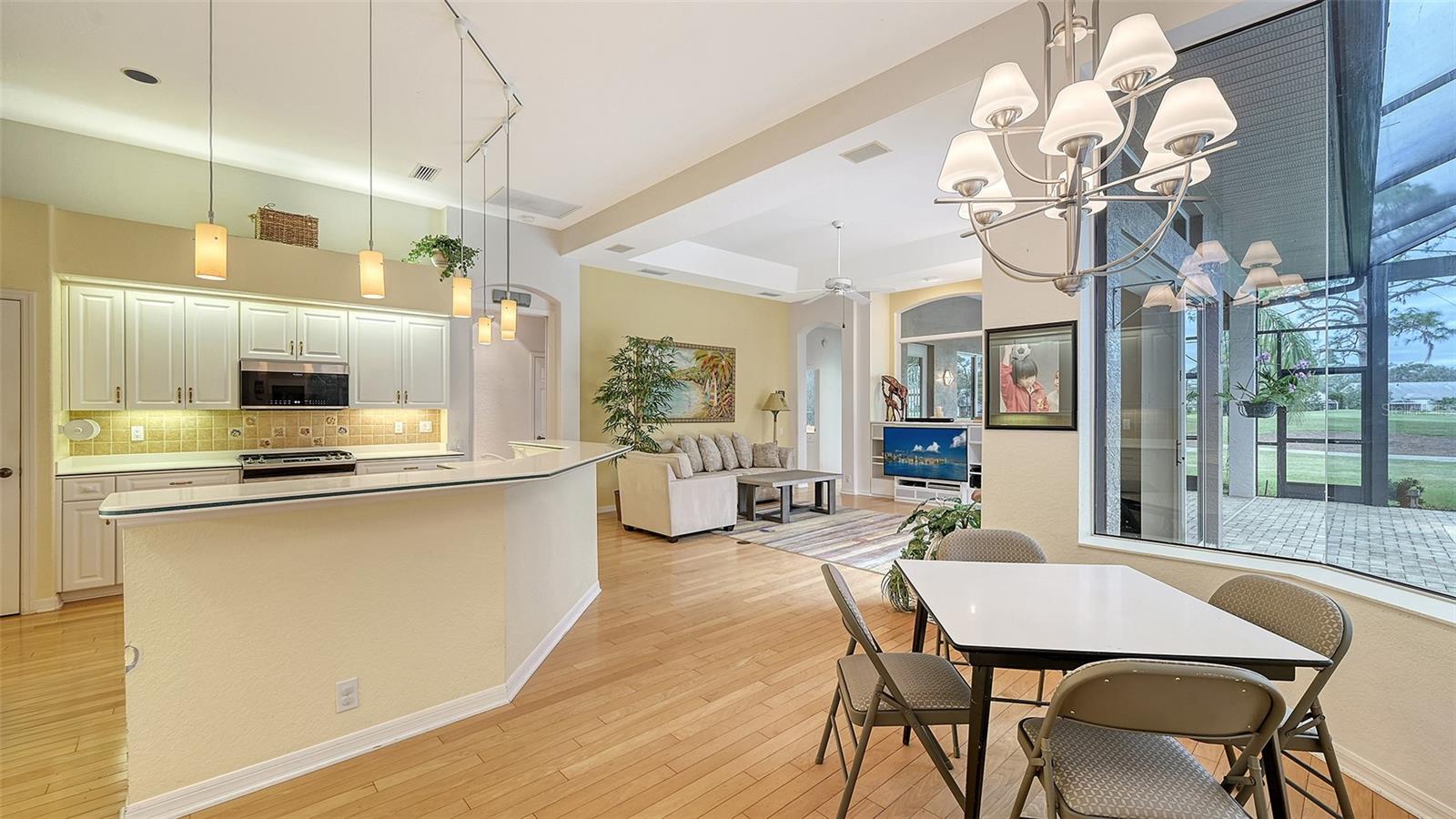 7849 WILTON CRESCENT CIR, UNIVERSITY PARK, FL, 34201