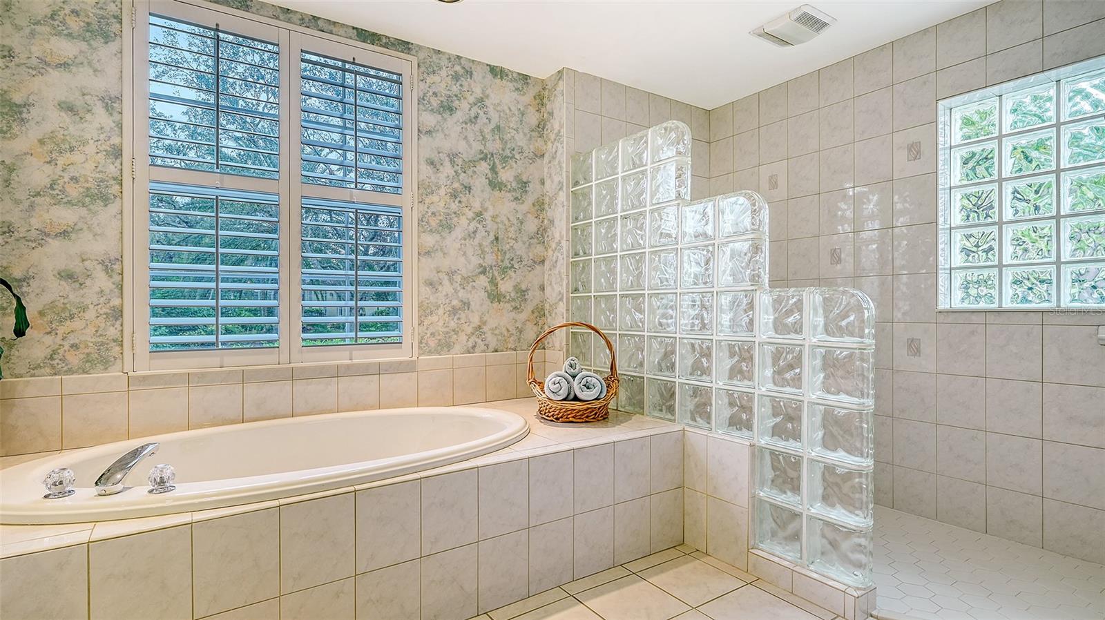 7849 WILTON CRESCENT CIR, UNIVERSITY PARK, FL, 34201