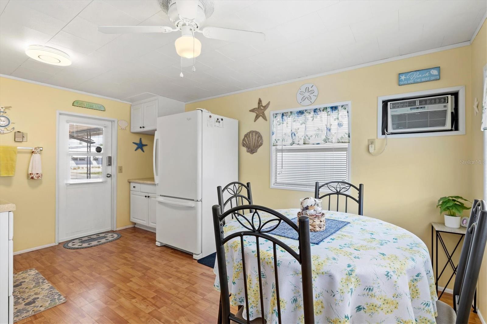 A4641373 Property Photo