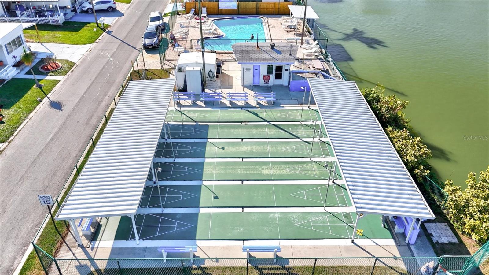 A4641373 Property Photo