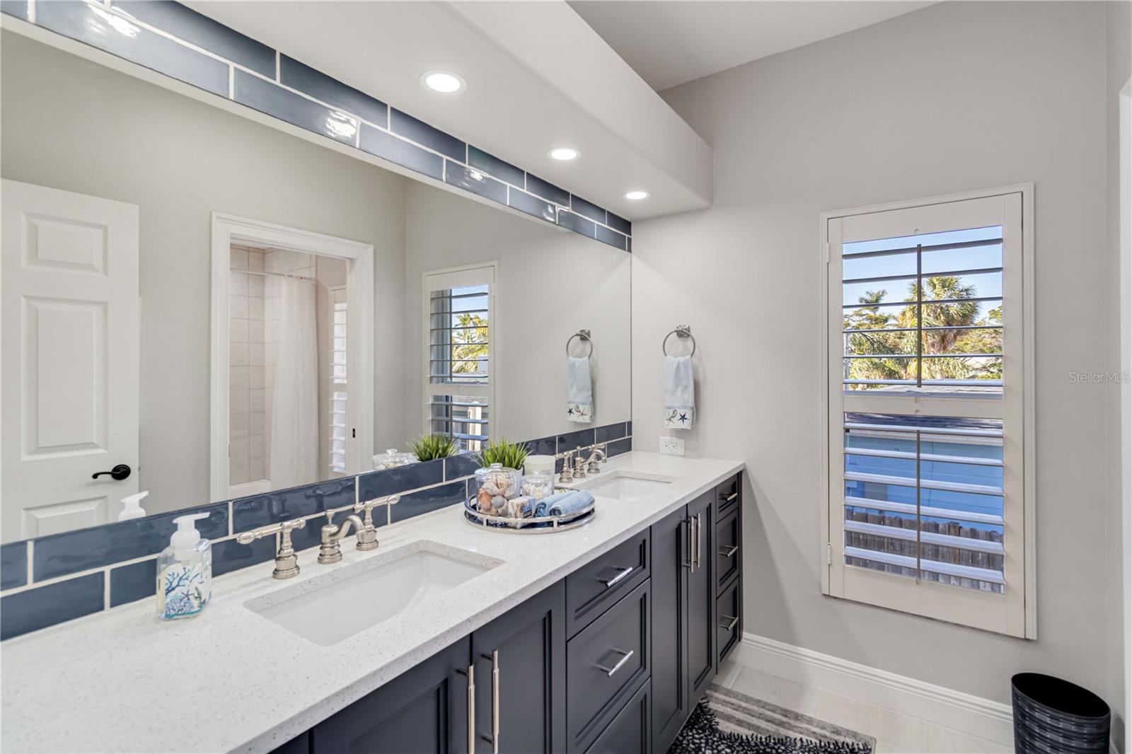 A4641375 Property Photo