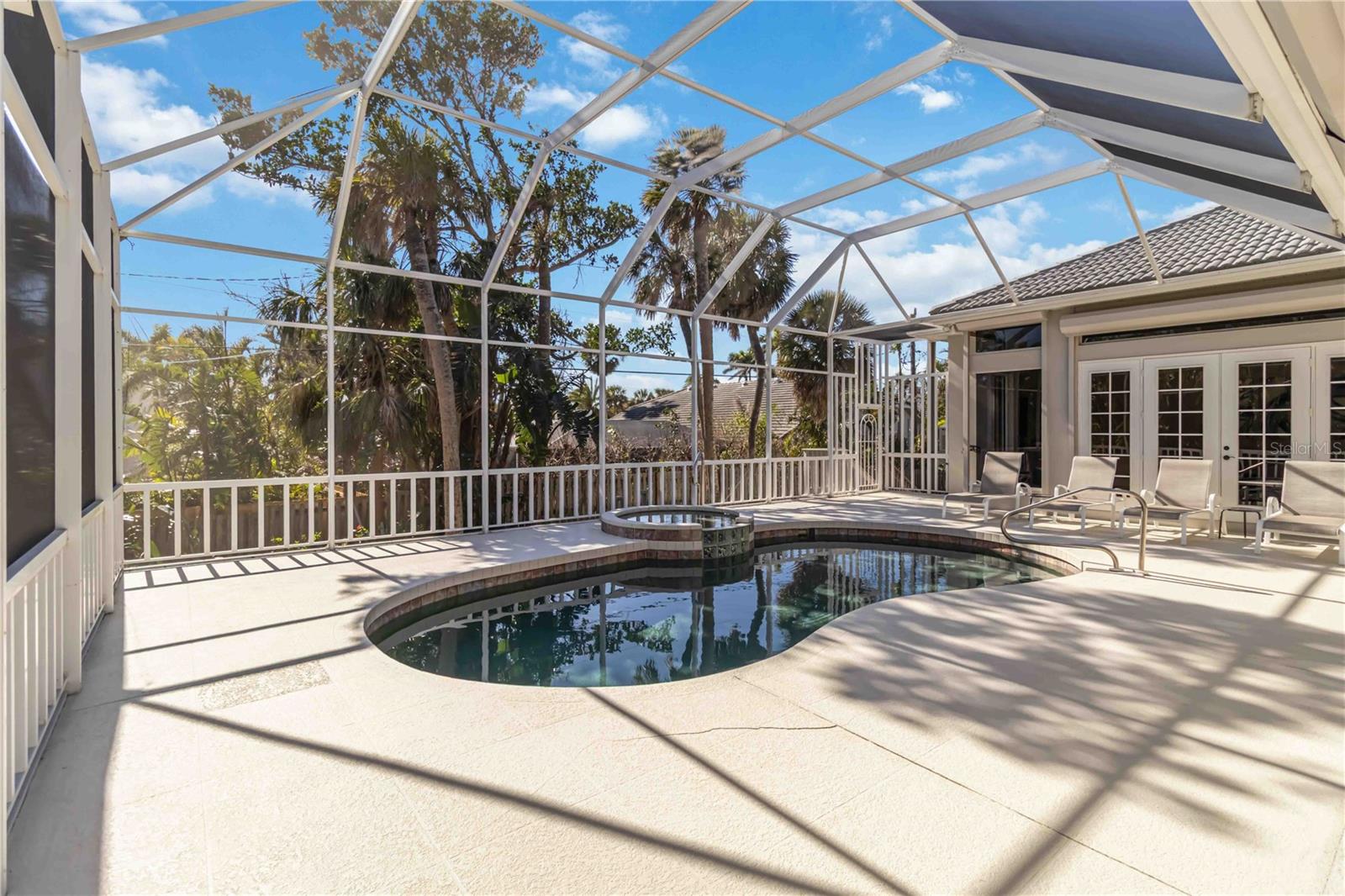 A4641375 Property Photo