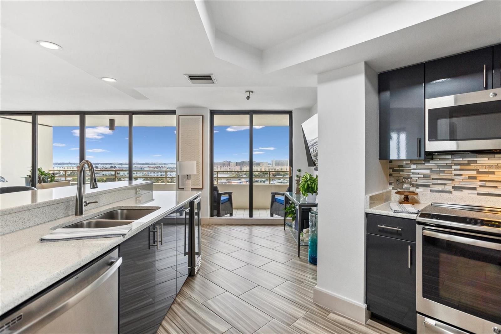 5940 PELICAN BAY PLZ S #1005, GULFPORT, FL, 33707