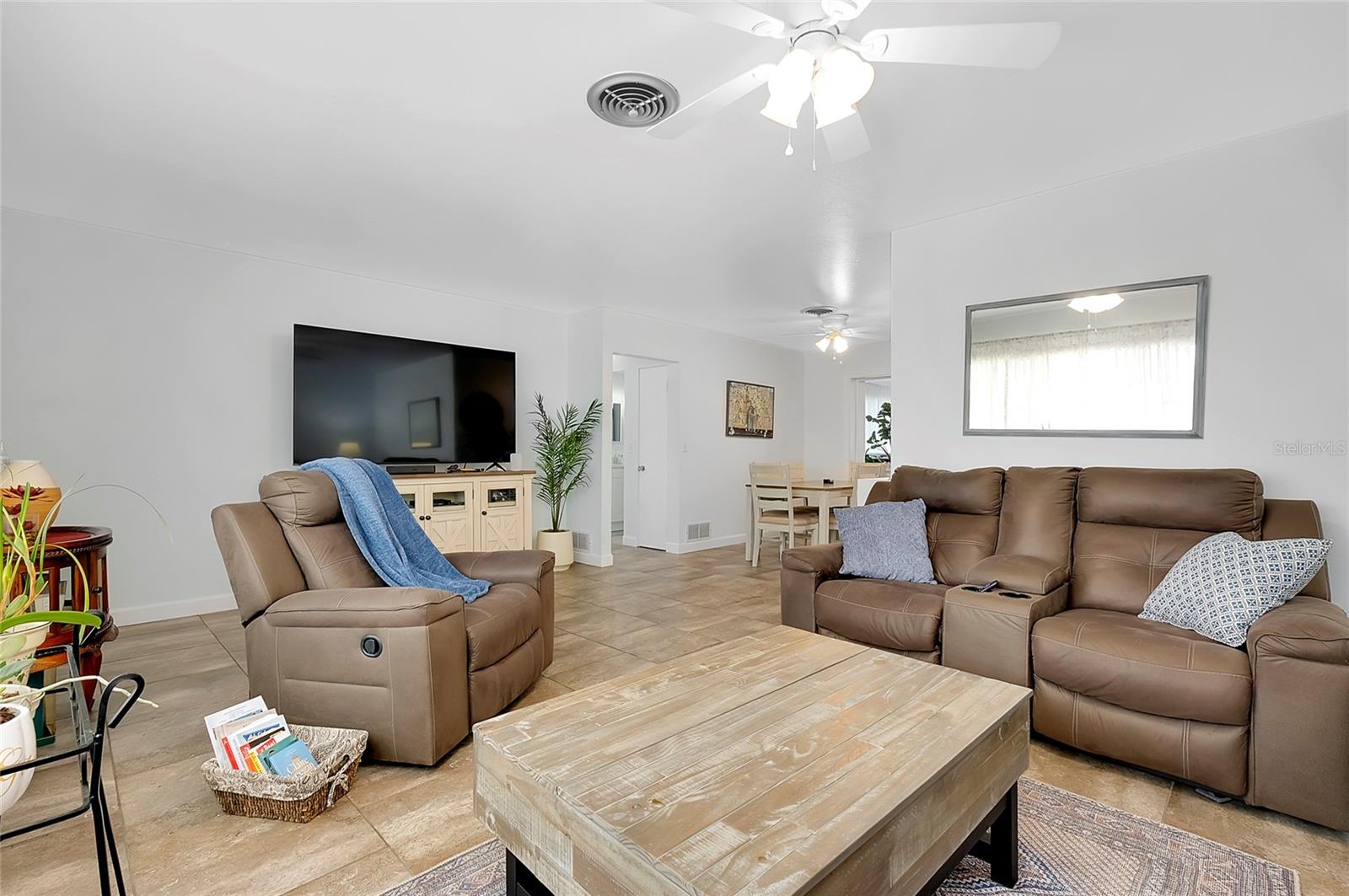 551 SHERIDAN DR, VENICE, FL, 34293