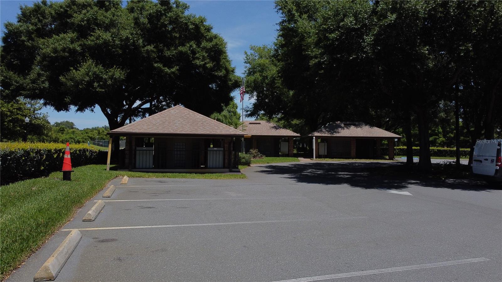 21051 ROYAL ST GEORGES LN, LEESBURG, FL, 34748