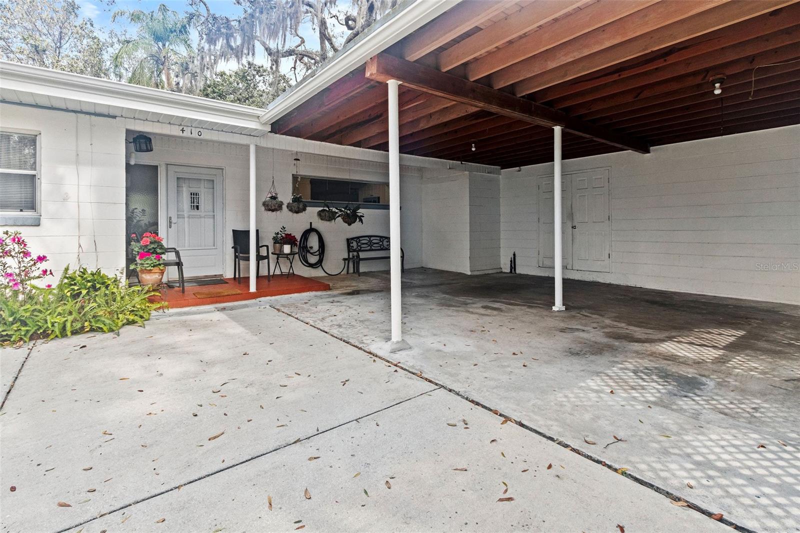 410 BERWICK AVE, TEMPLE TERRACE, FL, 33617